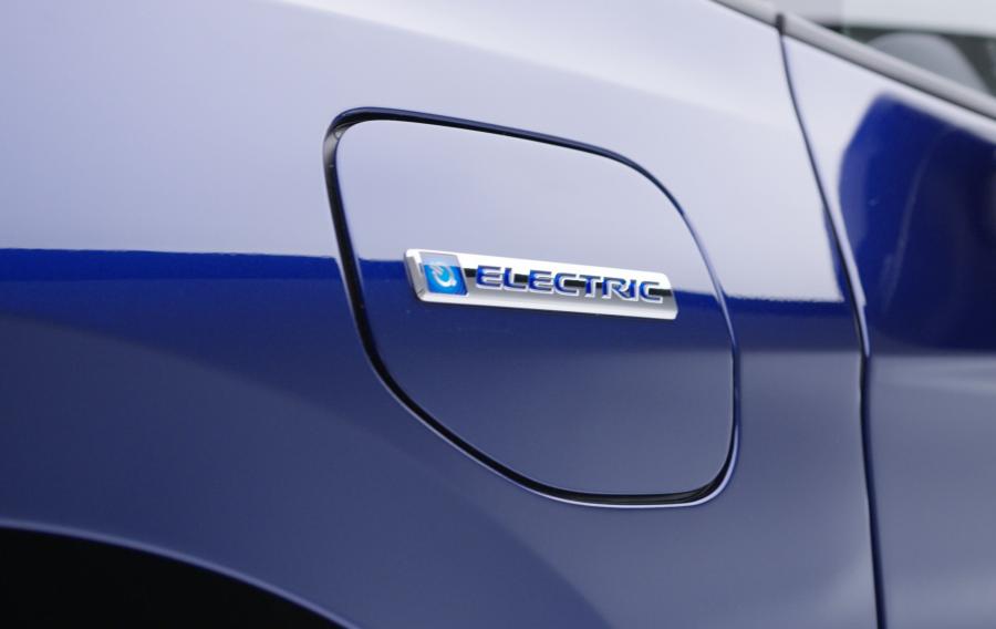 Детали экстерьера Honda Clarity Electric 2017 года  (NA) (фото 3 из 16)